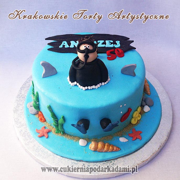 28ba-tort-z-nurkiem-rekinami-i-rafa-koralowa-dla-fana-nurkowania-z-okazji-50-urodzin
