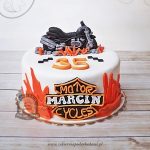 Tort z motorem Harley Davidson ozdobiony płomieniami