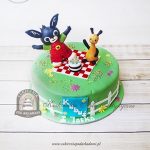 Tort z bajkowymi figurkami - królik Bing i jego przyjaciel Flop