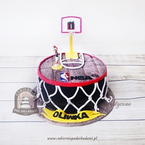 Tort boisko do koszykówki z logo NBA