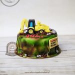 Tort z koparką - roboty drogowe