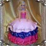 Tort lalka Barbie w falbaniastej sukni, Cukiernia pod Arkadami