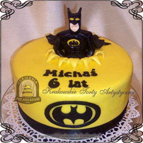 15ADCH.Tort-Batman-figurka-z-lukru-dla-dzieci-nietoperz-cukiernia-pod-arkadami-krakow