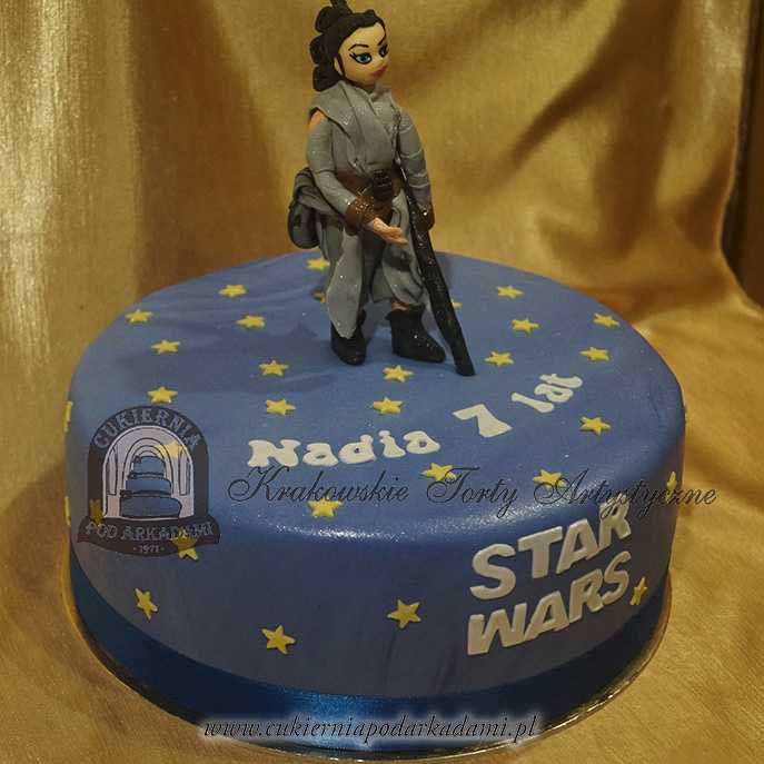 232ADU.Tort-Rej-star-wars-przebudzenie-mocy-figurka-z-lukru-gwiezdne-wojny-cukiernia-pod-arkadami-krakow