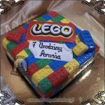 28ADU.Tort-z-klockami-lego-kolorowe-klocki-Cukiernia-pod-arkadami-duzy-cukiernia-pod-arkadami-krakow
