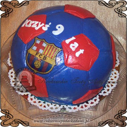 31ADCH.Tort-pilka-Barcelony-herb-2D-cukiernia-pod-arkadami-krakow