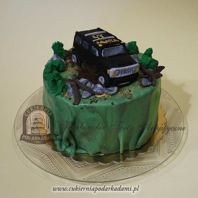 92ASM.Tort-auto-Hammer-figurka-z-lukru-amerykanski-samochod-cukiernia-pod-arkadami-krakow
