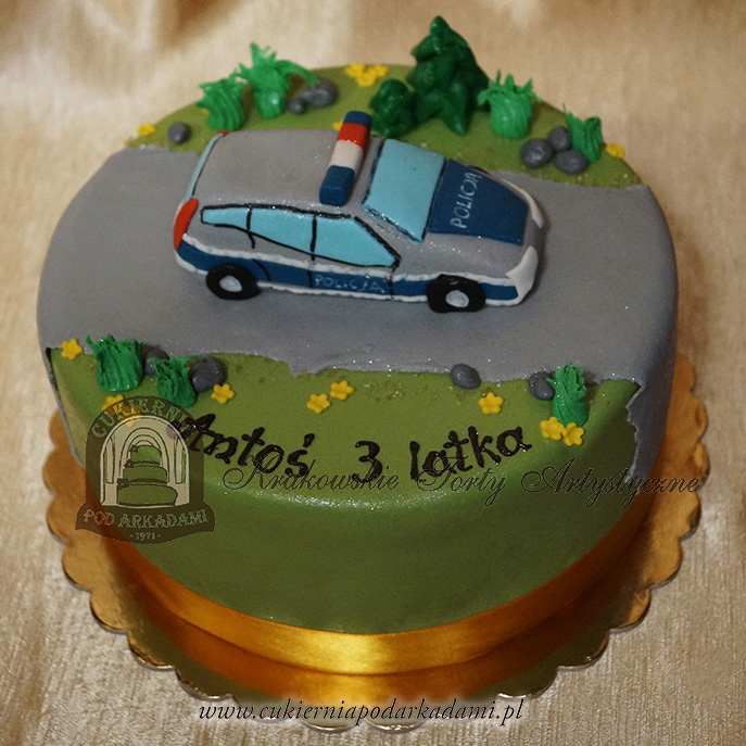 93ASM.Tort-radiowoz-auto-policyjne-na-drodze-na-3-urodziny-figurka-cukiernia-pod-arkadami-krakow