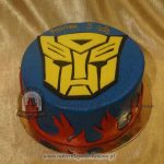 94ADCH.Tort-Transformers-na-plasko-Bumble-Bee-cake-z-plomieniami-cukiernia-pod-arkadami-krakow
