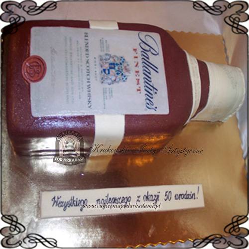 107-AOA-Tort-w-ksztalcie-butelki-whisky-Ballantines-finest-przestrzenny-50-cukiernia-pod-arkadami-krakow