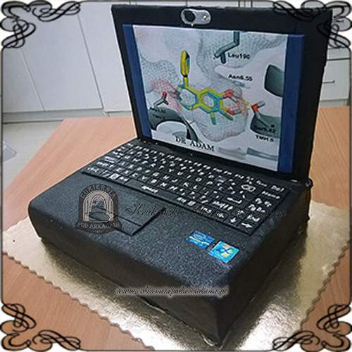 113-AOA-Tort-laptop-,-przestrzenny-notebook-it-cukiernia-pod-arkadami-krakow