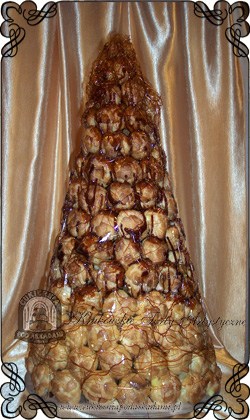 26AWA.tort-Piece-Montee-org-Piece-montee-zwanym-tez-Crockenbush-lub-Croquembouche-weselny-cukiernia-pod-arkadami-krakow