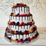 61BW Weselny drip cake 4 piętra z owocami cpa