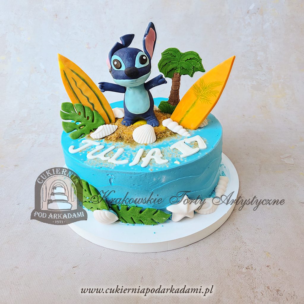 477BD Wakacyjny tort STICH na plaży z deskami surfingowymi cpa